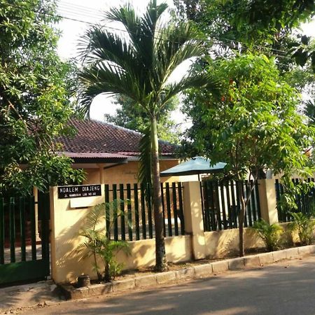 Ndalem Diajeng Apartment Yogyakarta Exterior photo